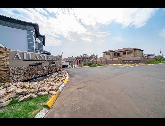 3 BEDROOM TOWNHOUSE TO LET IN SONNEVELD
